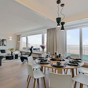 Stunning Fully Renovated Apartment With Panoramic Sea-View In 'T Zoute With 2 Parkings 克诺克－海斯特 Exterior photo