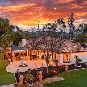 Breathtaking Meadows By Avantstay Temecula Group Retreat Pool Pickleball Firepit Hot Tub Exterior photo