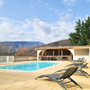 Bas De Villa Avec Piscine Et Terrasse Au Calme 孔特 Exterior photo