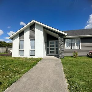 Cambridge Five-Bedroom Retreat Exterior photo