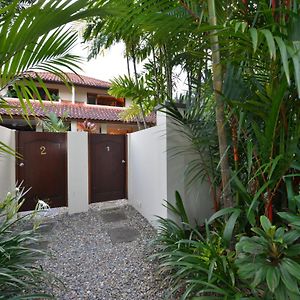 Surya Villa 1 - On Four Mile Beach 道格拉斯港 Exterior photo