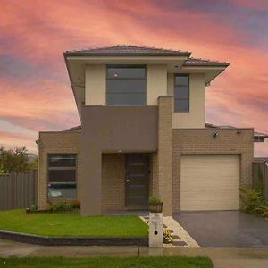 Eastern Style Holiday Stay Narre Warren Exterior photo