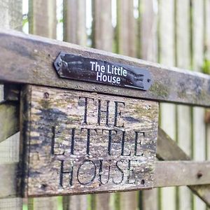 萨彻姆The Little House别墅 Exterior photo