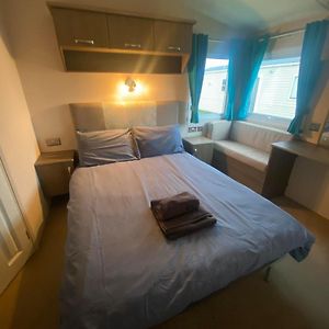 Impeccable 2-Bed Lodge In Ashington 阿欣顿 Exterior photo