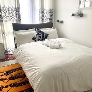 Norwich Apartment - Cosy & Comfortable 1 Bedroom Goodmayes Exterior photo