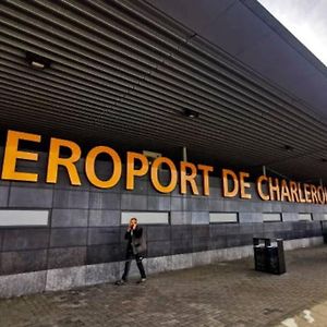 Charleville 39 D Bruxelles-Charleroi-Aeroport Exterior photo