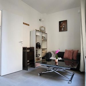 Le Splendid - Appartement Entier 维勒班 Exterior photo