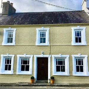 Simple Luxury In Brecon Beacons Village House 兰达弗里 Exterior photo