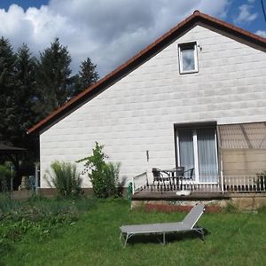 Ferienhaus In Ruhiger Lage In Der Nahe Zahlreicher Wanderrouten, Reitmoglichkeit Wutha-Farnroda Exterior photo