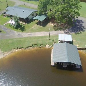 Historic 4 Bedroom Lakefront House With Boat House And Alliance Exterior photo