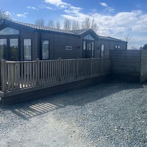 Dog Friendly Lodge With Hot Tub Quiet Location Great Eccleston Exterior photo