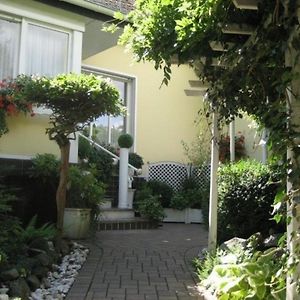 Grosse Ferienwohnung Mit Balkon Und Garten Steinen  Exterior photo