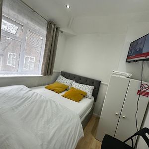 Cosy Smart/Small Double Room In Keedonwood Road 布罗姆利 Exterior photo