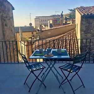 Hubsche Wohnung In Todi Mit Terrasse Exterior photo