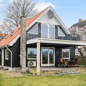 Cozy Home In Faxe Ladeplads With House Sea View Fakse Ladeplads Exterior photo