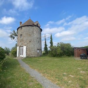 Former 19Th Century Windmill In Cherrueix Exterior photo