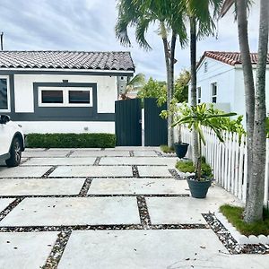 Little Gables Studio-Your Miami Escape-10Min Airport Exterior photo