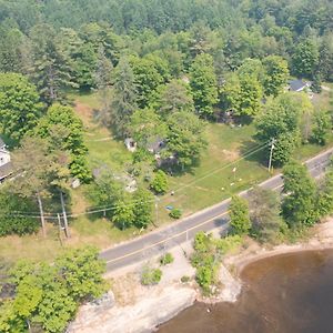 Over The Moon Cottages Mactier Exterior photo