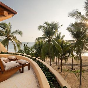 Mar De Cocos Beach Front Villas 锡瓦塔塔内霍 Exterior photo