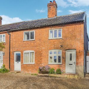 Buttercup Cottage Old Buckenham Exterior photo