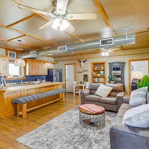 Barndominium Mcgregor Vacation Rental On 5 Acres Exterior photo