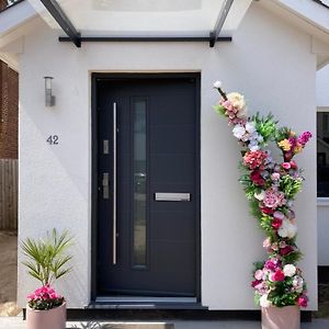 Cosy Modern Family Home Free Parking Garden 伦敦 Exterior photo