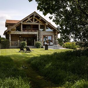 Beautiful Log Home With Stunning Views Zottegem Exterior photo