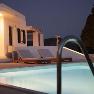 Villa Boa Esperanca Milos 阿达玛斯 Exterior photo