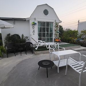 บ้านพักตากอากาศขนาดเล็ก ห่างชายหาดบางเก่า 800 เมตร #Cottage Ban Bo Yai Exterior photo