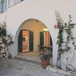 Viento: A Charming Home In Triantaros ✮ Triandáros Exterior photo