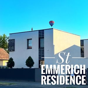 St Emmerich Residence 杰尔 Exterior photo