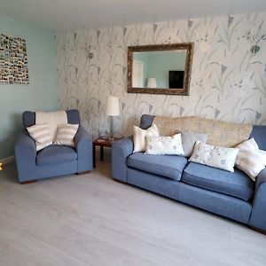 In Our Liverpool Home Sleeps 5 In 2 Double & 1 Single Bedrooms Exterior photo