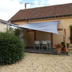 Charmante Maison Avec Piscine Chauffee, Cour Fermee, Proche Dreux Et Chartres - Fr-1-581-6 Le Boullay-Thierry Exterior photo