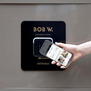 弗赖辛Bob W Peterhof公寓式酒店 Exterior photo