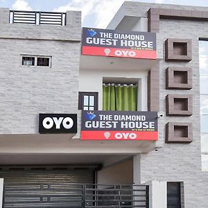 Oyo Flagship The Diamond Guest House Kashipur Exterior photo