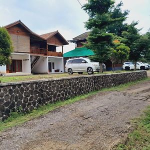 Dua Bidadari Villa Waluran Exterior photo