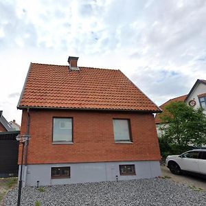 House In The Middle Of Malmo别墅 Exterior photo