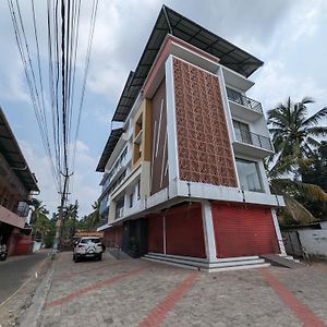 Lavanya Enclave Vaikom Exterior photo