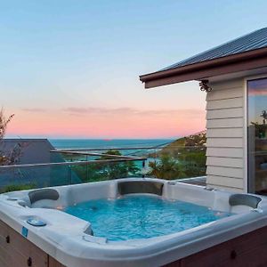 Sea View Paradise With Hot Tub 基督城 Exterior photo