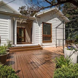 Capital Cottage Narrabundah Exterior photo