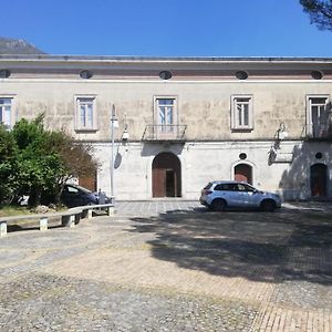 Palazzo Conforti Calvanico Exterior photo