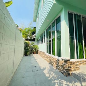 曼谷Friend House Bkk别墅 Exterior photo