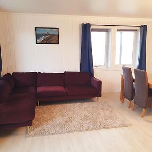 Spacious 2 Bedroom Apartment In Arendal. Exterior photo