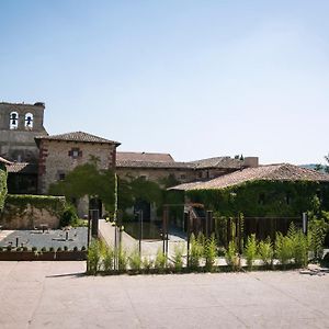 玛维修道院酒店 Santa María de Mave Exterior photo