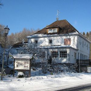 盖斯托斯乐巴克沃尔德酒店 Laubach  Exterior photo