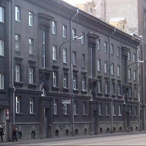 纳尔瓦16号 - 波罗的海经济型公寓 塔林 Exterior photo