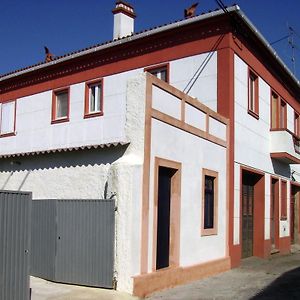 阿威罗Casa 3 Aguias住宿加早餐旅馆 Exterior photo