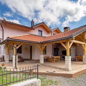Pet Friendly Home In Vrzici With Kitchen Exterior photo