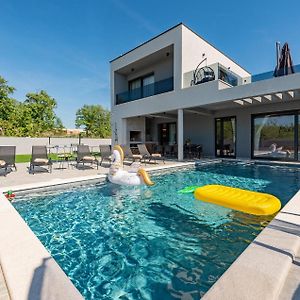 Stunning Home In Zadar With Outdoor Swimming Pool Exterior photo