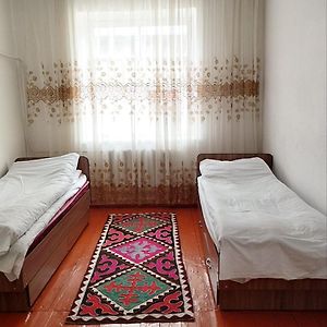 Guest House Bereke In Kyzart Village Bagysh Exterior photo